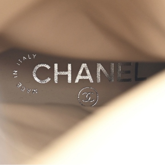 Chanel glitter-covered leather cap toe boots Size 37 - Picture 6 of 6